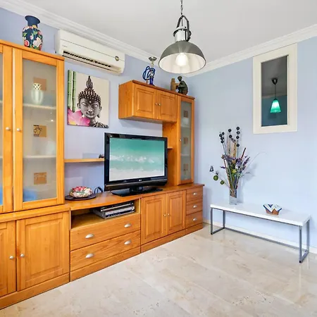 Unique 2 Br In Golden Mile✺ Pool ✺ Parking * Marbellac