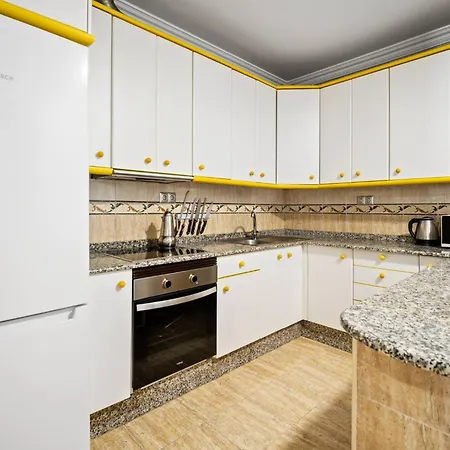 Apartman Unique 2 Bedroom In Golden Mile✺ Pool ✺ Parking Marbella