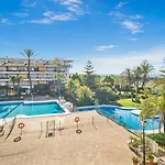 Unique 2 Bedroom In Golden Mile✺ Pool ✺ Parking *
