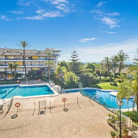Unique 2 Bedroom In Golden Mile✺ Pool ✺ Parking *