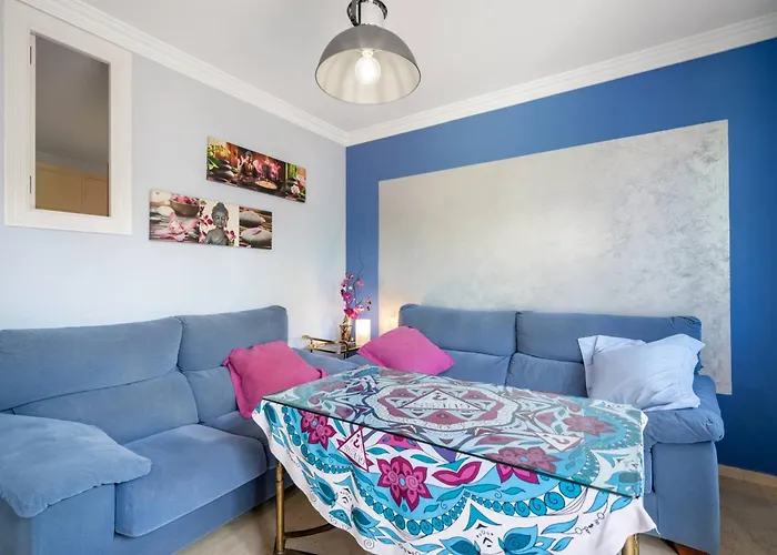 아파트 Unique 2 Bedroom In Golden Mile✺ Pool ✺ Parking *