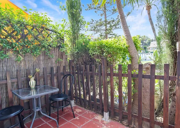 Unique 2 Bedroom In Golden Mile✺ Pool ✺ Parking *